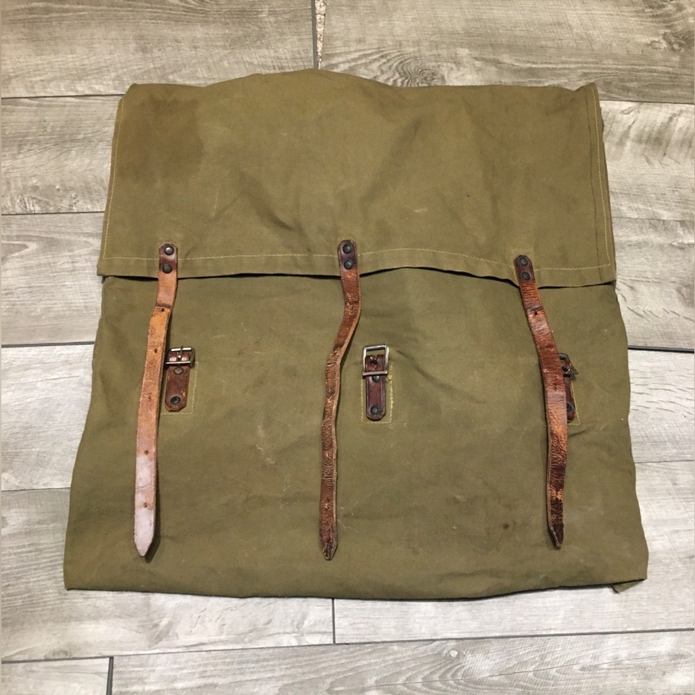 Superior E-I Rucksack Backpack Leather Water Resistant Backpacking Bag Pack